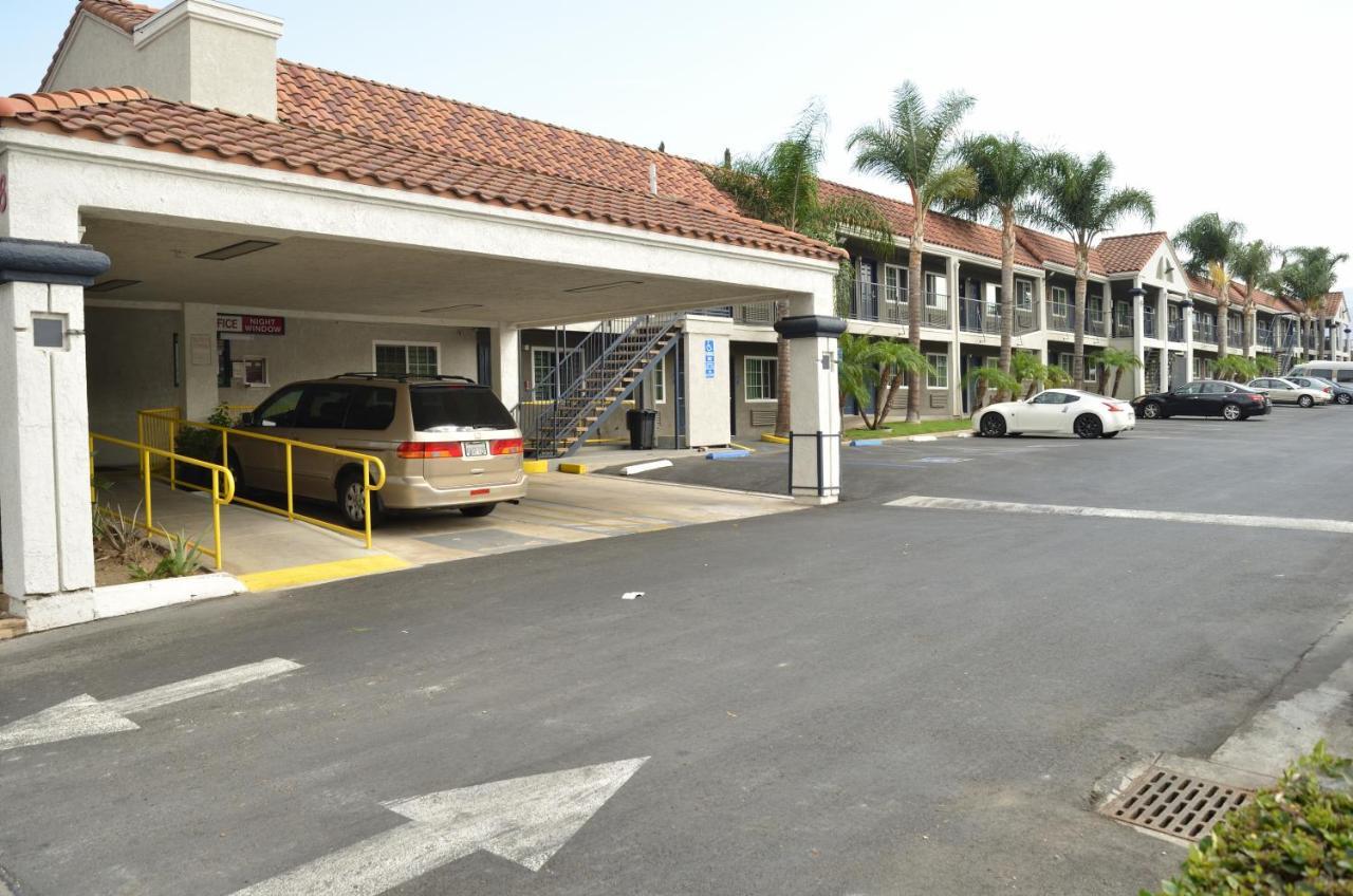 Welcome Inn Corona Exterior photo