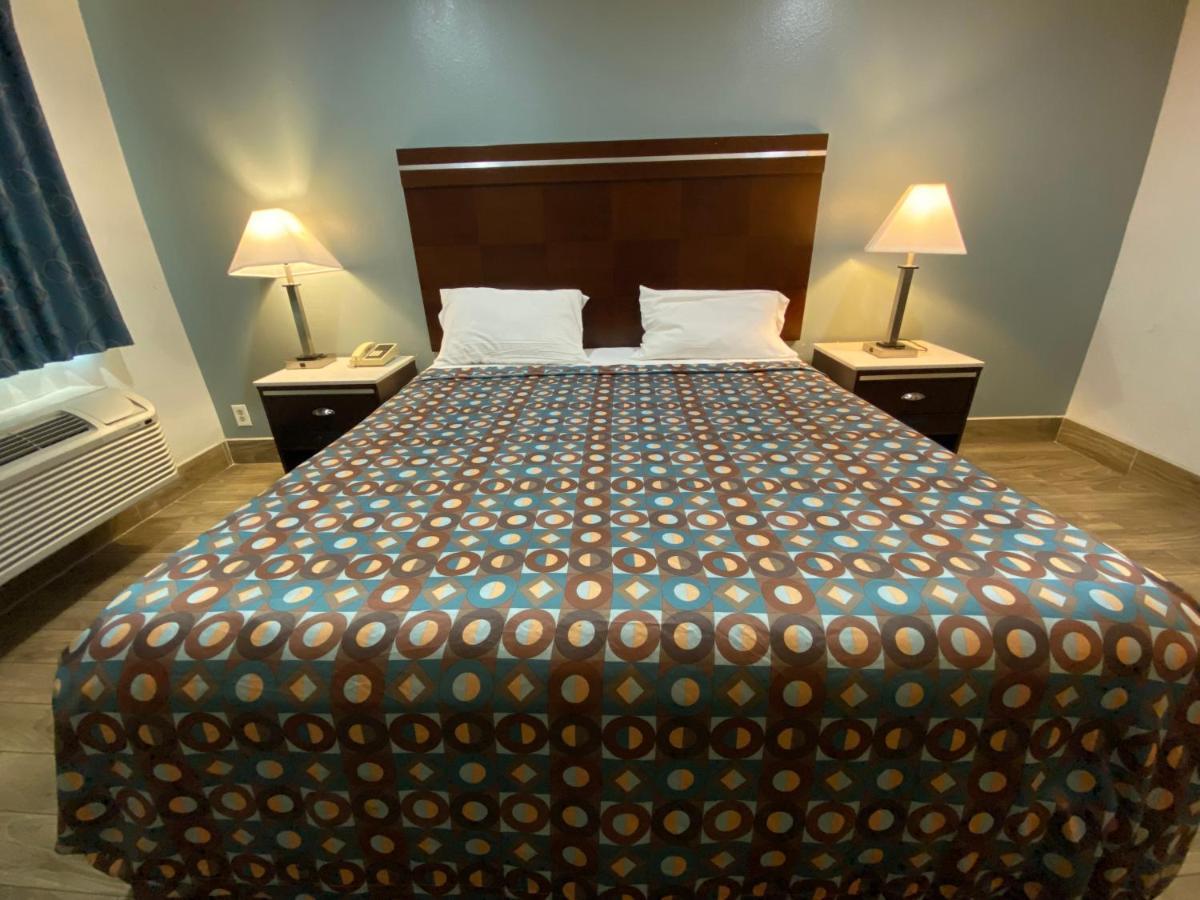 Welcome Inn Corona Exterior photo